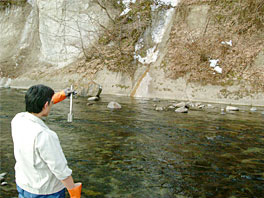 河川の水質検査